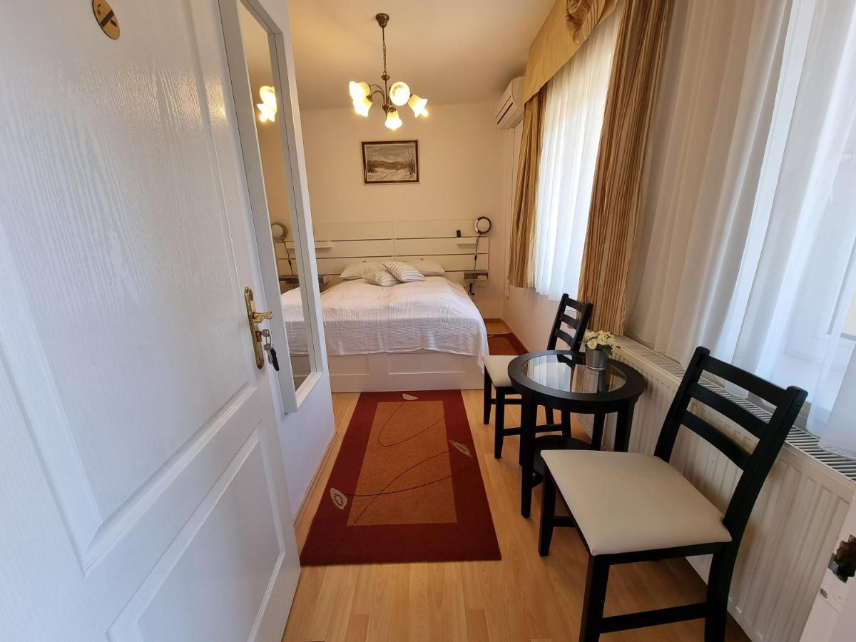 Abigel Vendeghaz Hotell Miskolc Exteriör bild