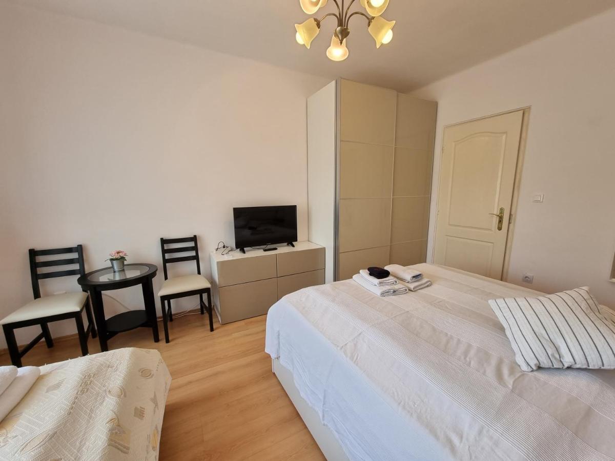 Abigel Vendeghaz Hotell Miskolc Exteriör bild