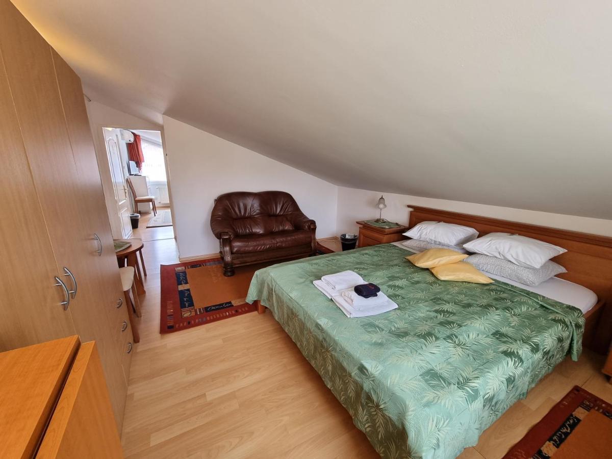 Abigel Vendeghaz Hotell Miskolc Exteriör bild