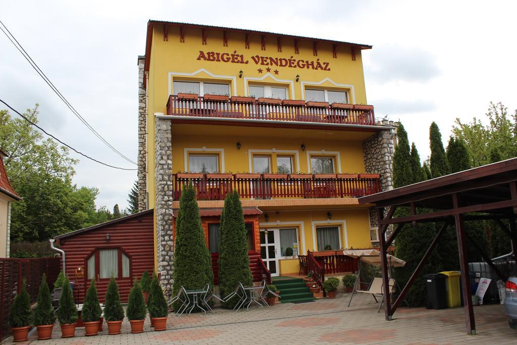 Abigel Vendeghaz Hotell Miskolc Exteriör bild